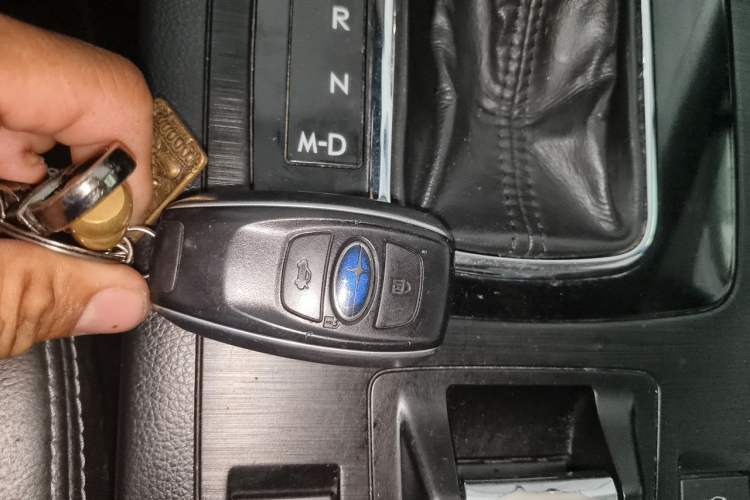 Used Subaru Outback 2015 2.5i Sport Navigation Edition Vehicle Key