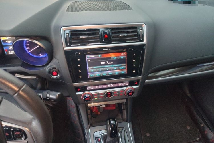 Used Subaru Outback 2015 2.5i Luxury Navigation Edition Audio And AC Panel