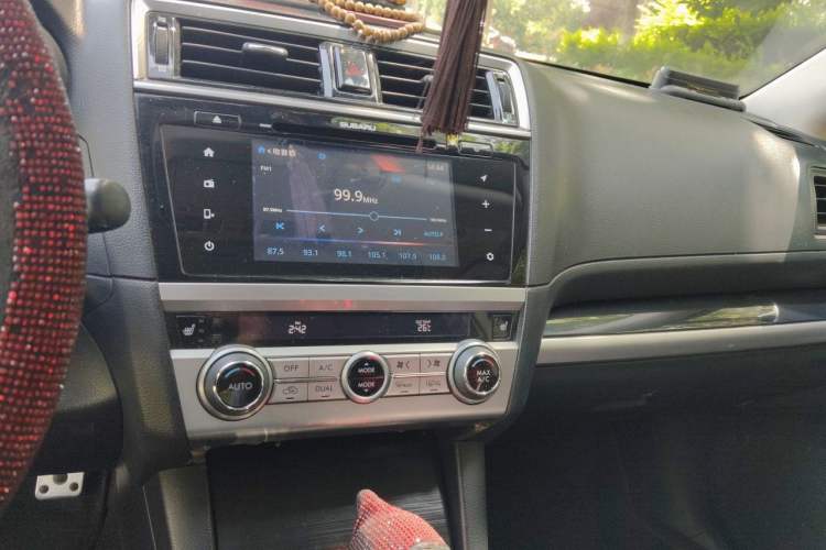 Used Subaru Outback 2015 2.5i Sport Navigation Edition Audio And AC Panel