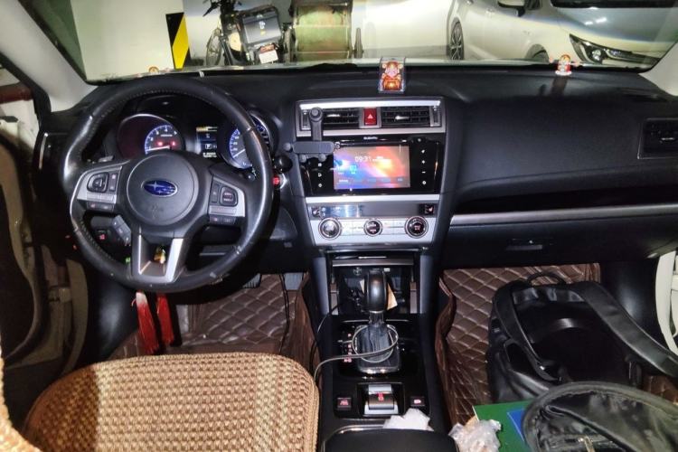 Used Subaru Outback 2015 2.5i Sport Navigation Edition Center Console