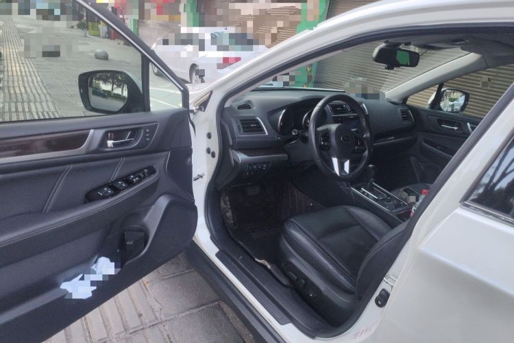 Used Subaru Outback 2015 2.5i Luxury Navigation Edition Driver Seat