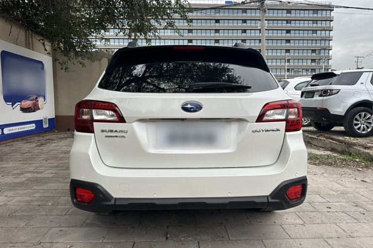 Used Subaru Outback 2015 2.5i Luxury Navigation Edition Exterior 4