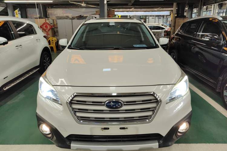 Used Subaru Outback 2015 2.5i Classic Edition Front