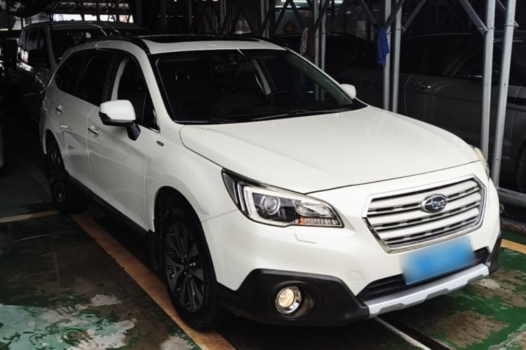 Used Subaru Outback 2015 2.5i Sport Navigation Edition Front Right 45 Deg