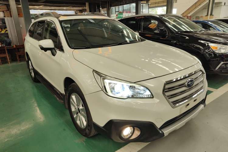 Used Subaru Outback 2015 2.5i Classic Edition Front Right 45 Deg