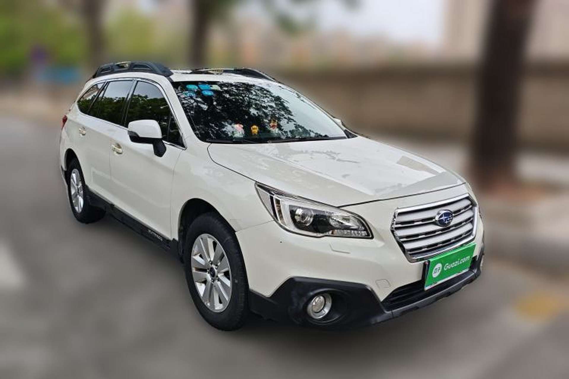 Used Subaru Outback 2015 2.5i Luxury Navigation Edition Front Right 45 Deg