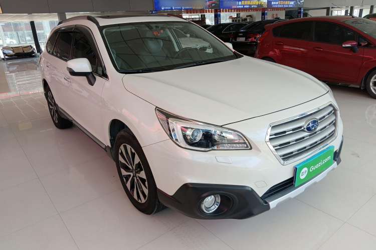 Used Subaru Outback 2015 2.5i Sport Navigation Edition Front Right 45 Deg