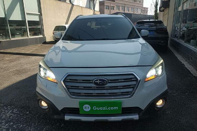 Used Subaru Outback 2015 2.5i Sport Navigation Edition Front