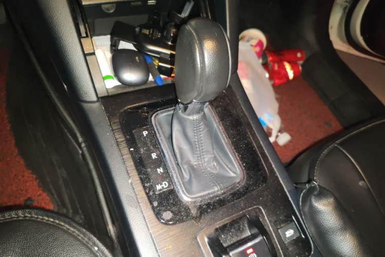 Used Subaru Outback 2015 2.5i Luxury Navigation Edition Gear Lever