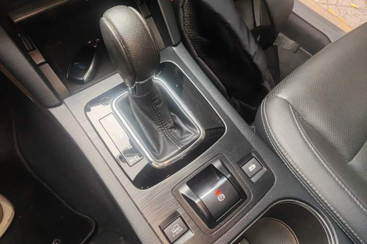 Used Subaru Outback 2015 2.5i Sport Navigation Edition Gear Lever