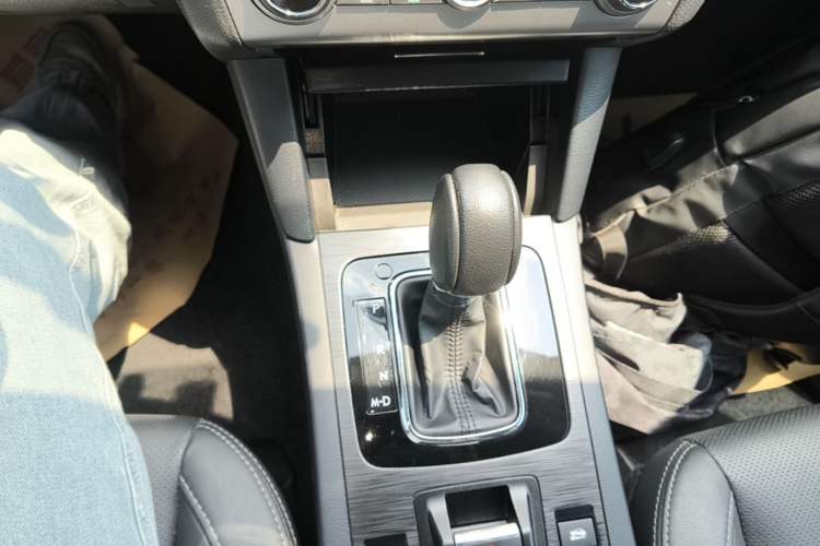 Used Subaru Outback 2015 2.5i Sport Navigation Edition Gear Lever