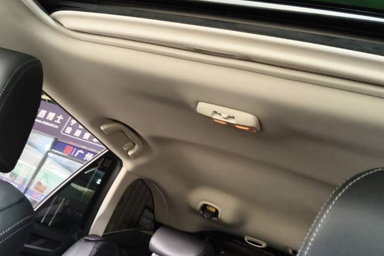 Used Subaru Outback 2015 2.5i Sport Navigation Edition Headliner