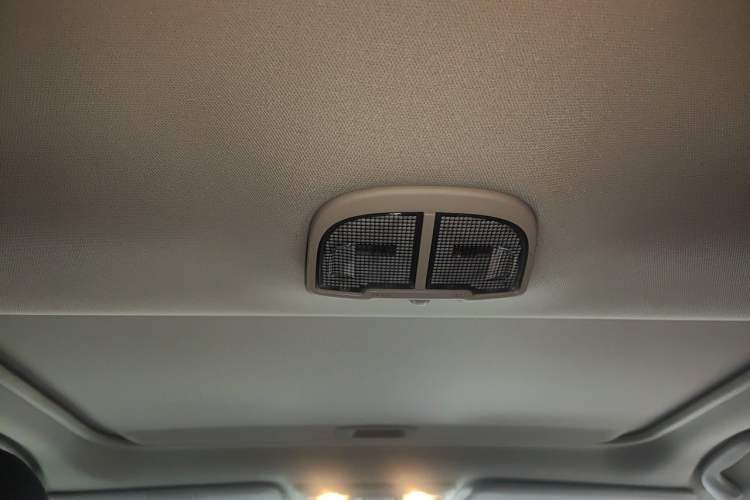 Used Subaru Outback 2015 2.5i Sport Navigation Edition Headliner