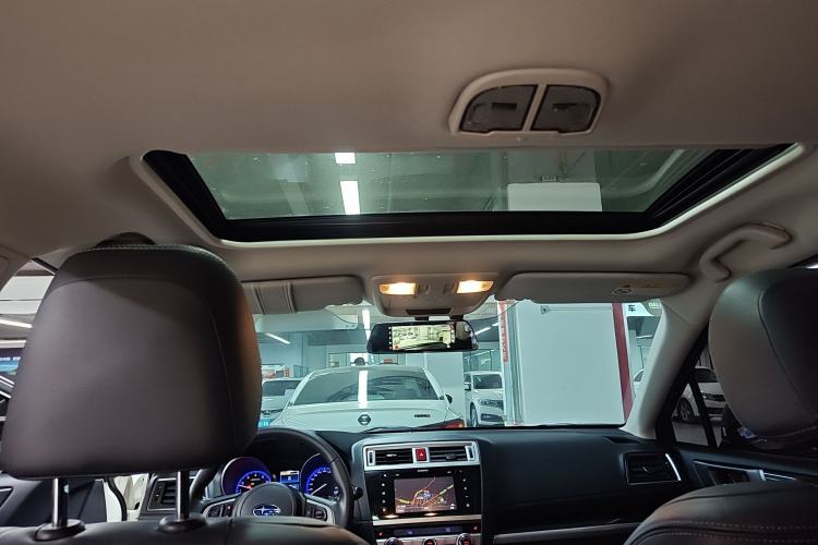 Used Subaru Outback 2015 2.5i Sport Navigation Edition Headliner