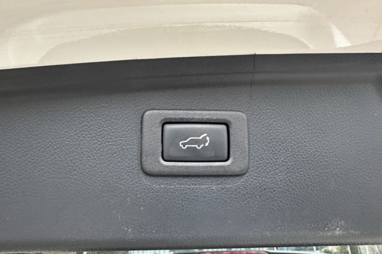 Used Subaru Outback 2015 2.5i Luxury Navigation Edition Interior 1