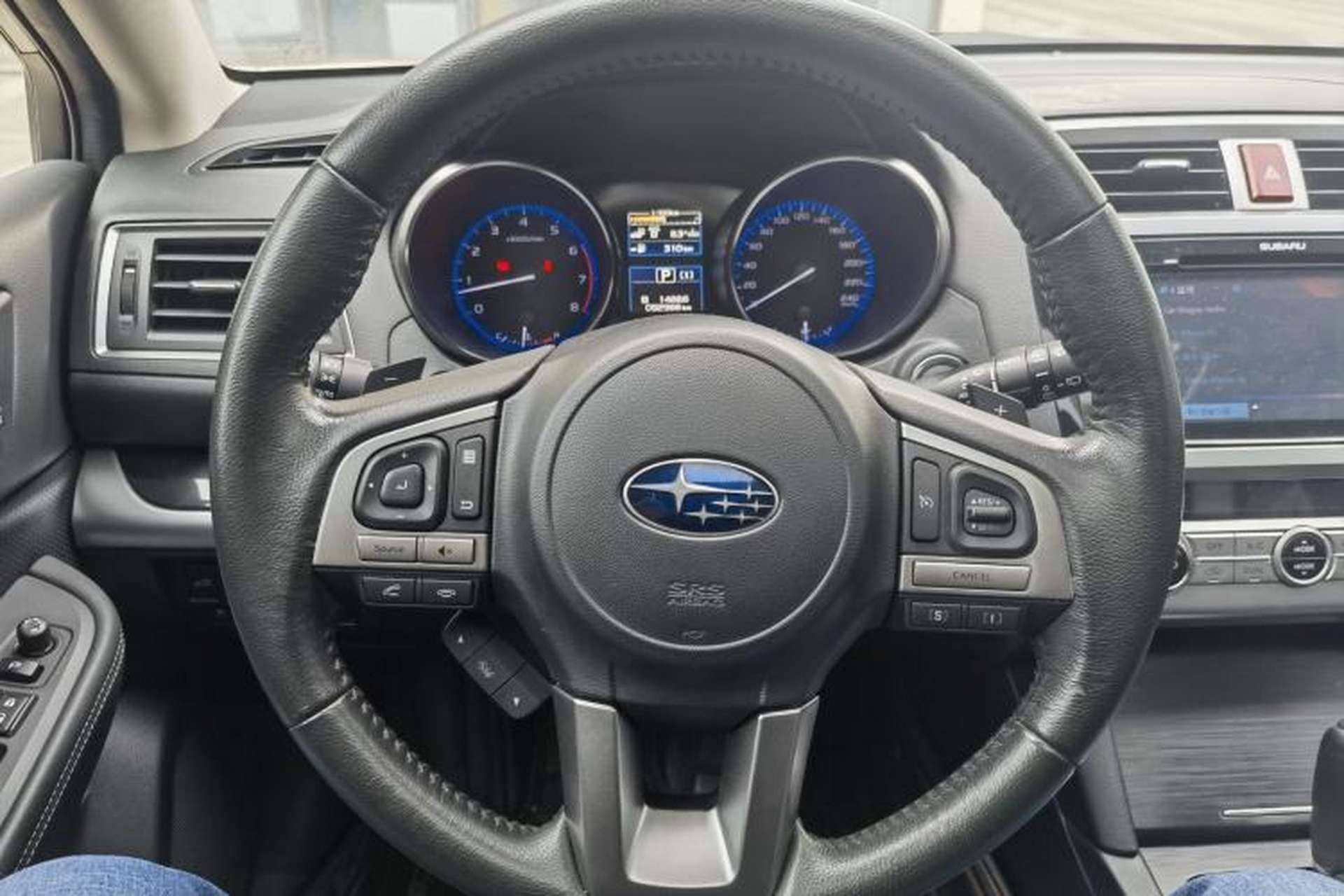 Used Subaru Outback 2015 2.5i Sport Navigation Edition Interior 3