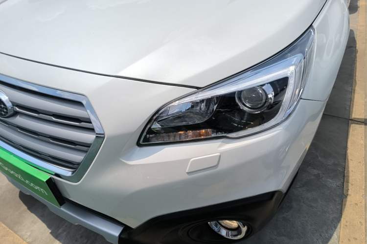 Used Subaru Outback 2015 2.5i Sport Navigation Edition Left Front Headlight