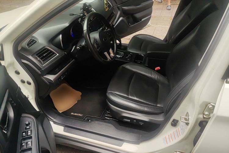 Used Subaru Outback 2015 2.5i Sport Navigation Edition Left Front Seat
