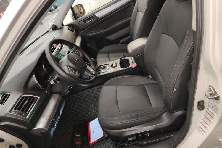 Used Subaru Outback 2015 2.5i Classic Edition Left Front Seat