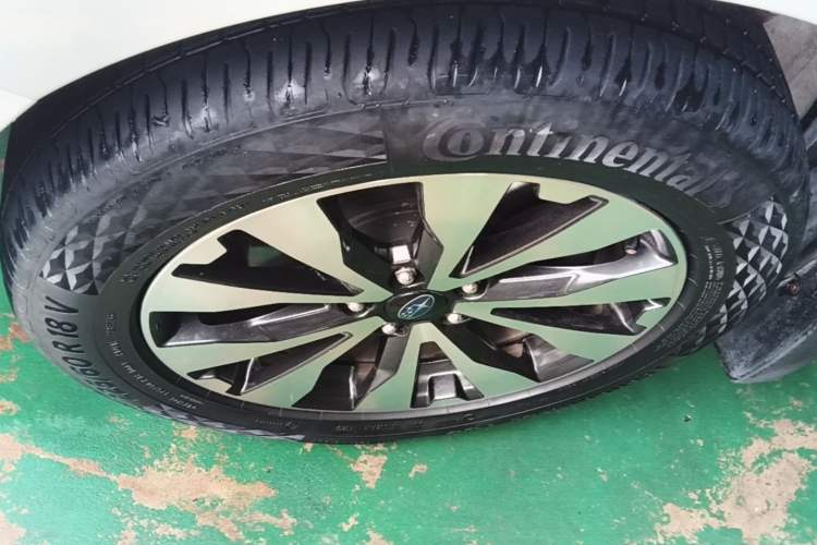 Used Subaru Outback 2015 2.5i Sport Navigation Edition Left Front Wheel Hub