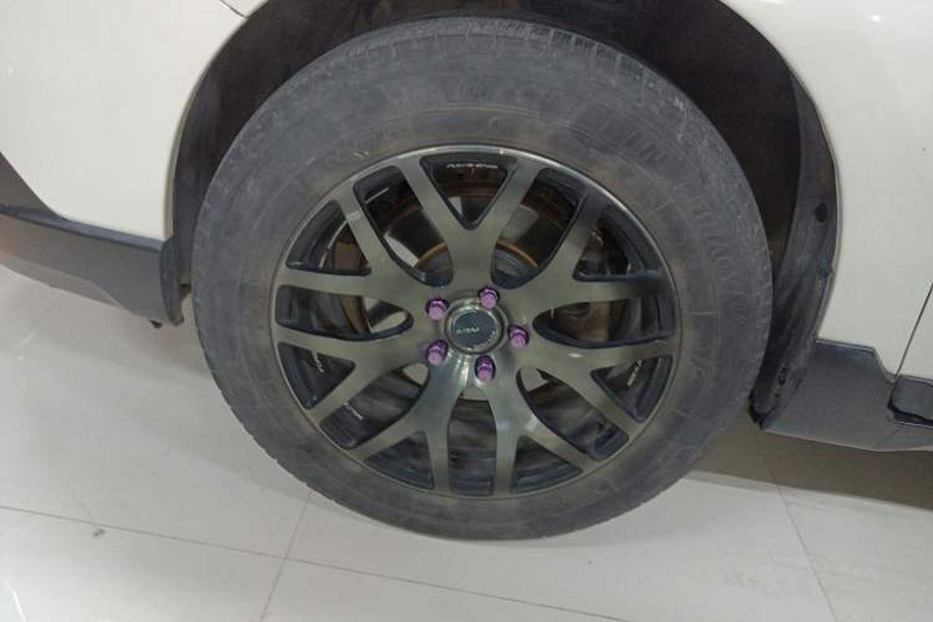 Used Subaru Outback 2015 2.5i Luxury Navigation Edition Left Front Wheel Hub