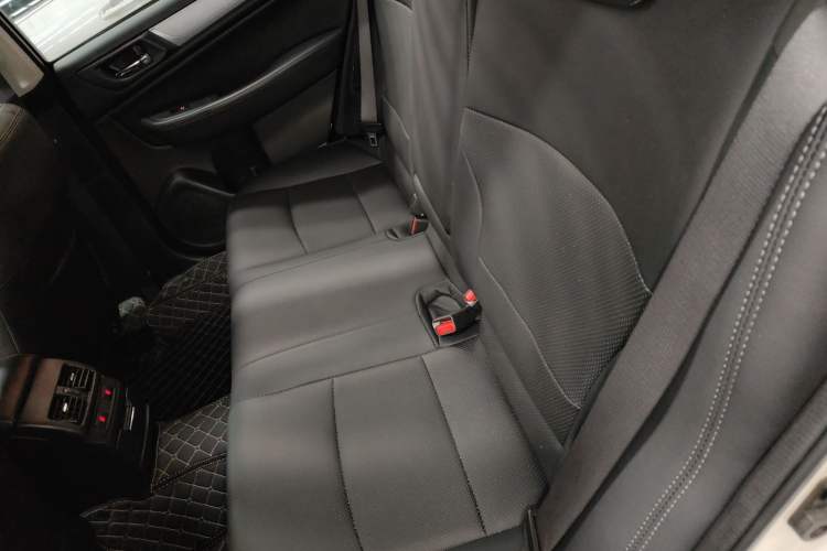 Used Subaru Outback 2015 2.5i Classic Edition Left Rear Seat