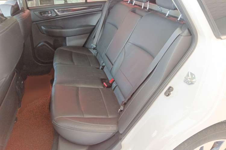 Used Subaru Outback 2015 2.5i Sport Navigation Edition Left Rear Seat