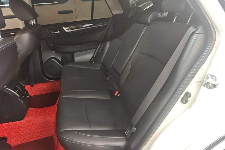 Used Subaru Outback 2015 2.5i Sport Navigation Edition Left Rear Seat