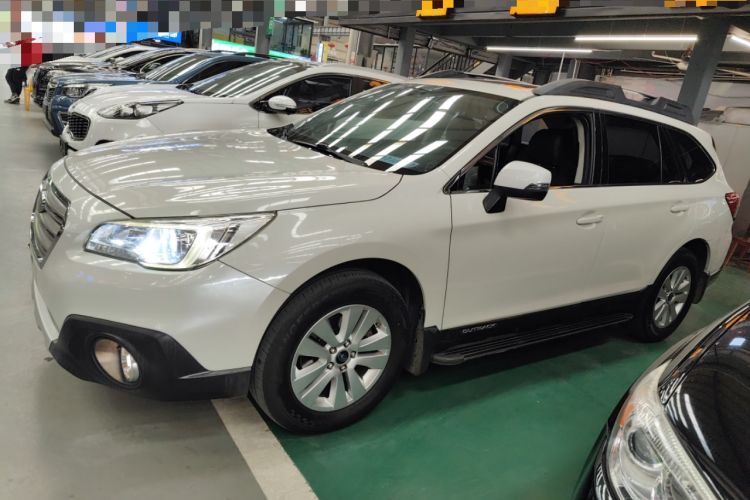 Used Subaru Outback 2015 2.5i Classic Edition Left Side