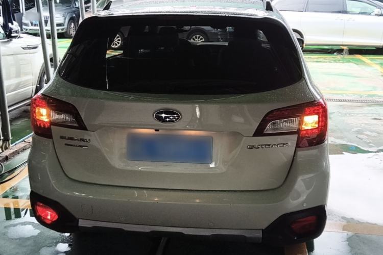 Used Subaru Outback 2015 2.5i Sport Navigation Edition Rear