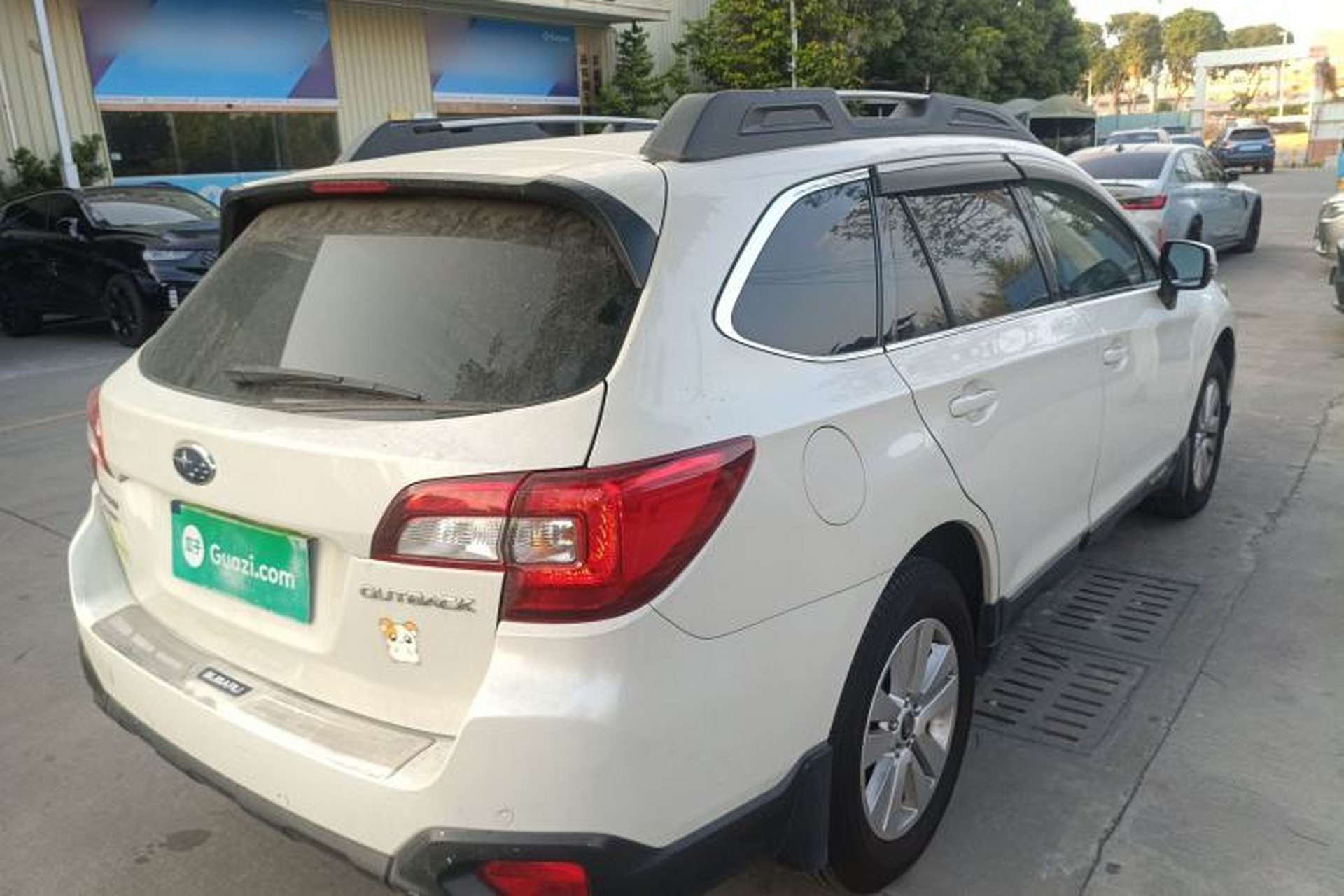 Used Subaru Outback 2015 2.5i Luxury Navigation Edition Rear Right 45 Deg