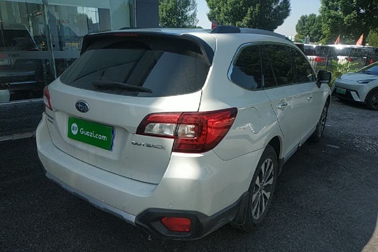 Used Subaru Outback 2015 2.5i Sport Navigation Edition Rear Right 45 Deg