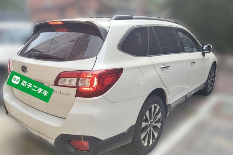 Used Subaru Outback 2015 2.5i Sport Navigation Edition Rear Right 45 Deg