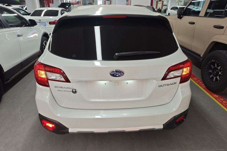 Used Subaru Outback 2015 2.5i Sport Navigation Edition Rear