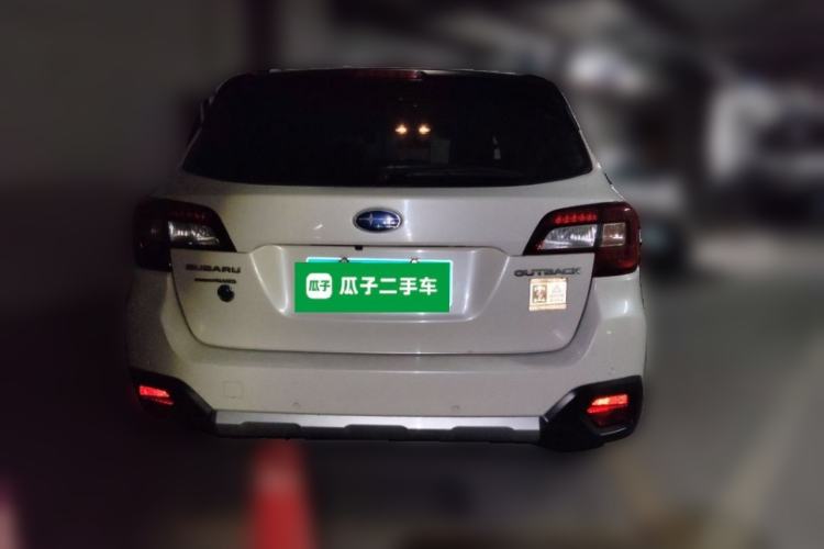 Used Subaru Outback 2015 2.5i Sport Navigation Edition Rear