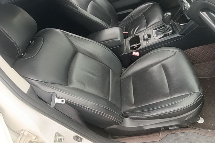 Used Subaru Outback 2015 2.5i Sport Navigation Edition Right Front Seat
