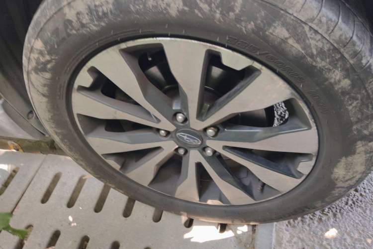 Used Subaru Outback 2015 2.5i Sport Navigation Edition Right Front Wheel Hub