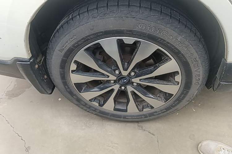 Used Subaru Outback 2015 2.5i Sport Navigation Edition Right Rear Wheel Hub