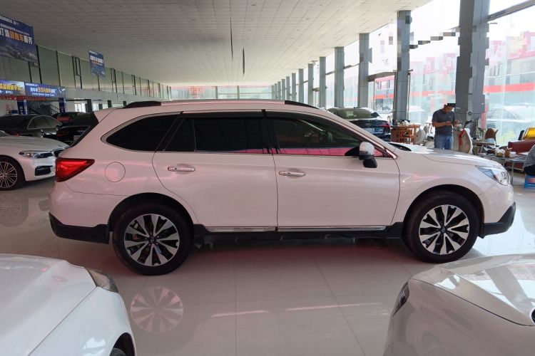 Used Subaru Outback 2015 2.5i Sport Navigation Edition Right Side