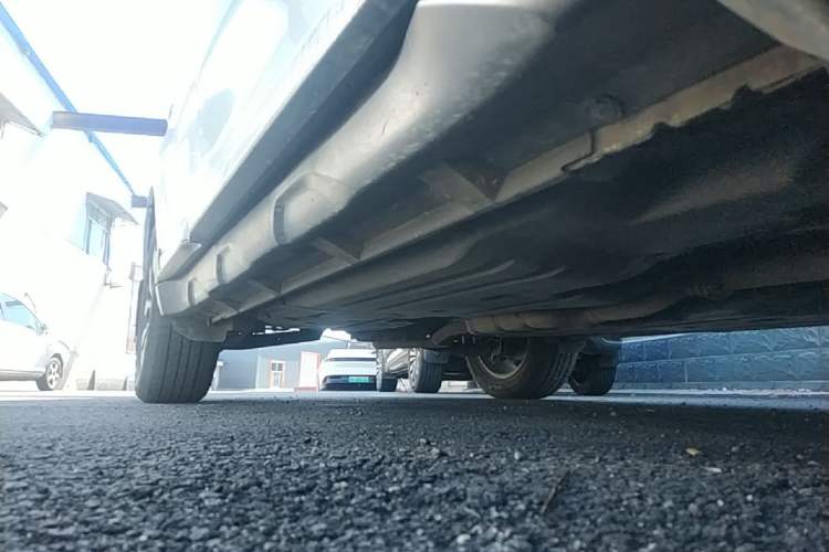Used Subaru Outback 2015 2.5i Sport Navigation Edition Right Side Sill
