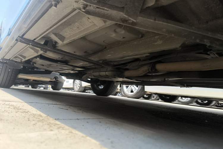 Used Subaru Outback 2015 2.5i Sport Navigation Edition Right Side Sill