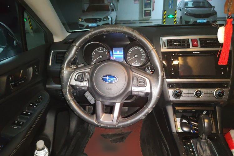 Used Subaru Outback 2015 2.5i Luxury Navigation Edition Steering Wheel