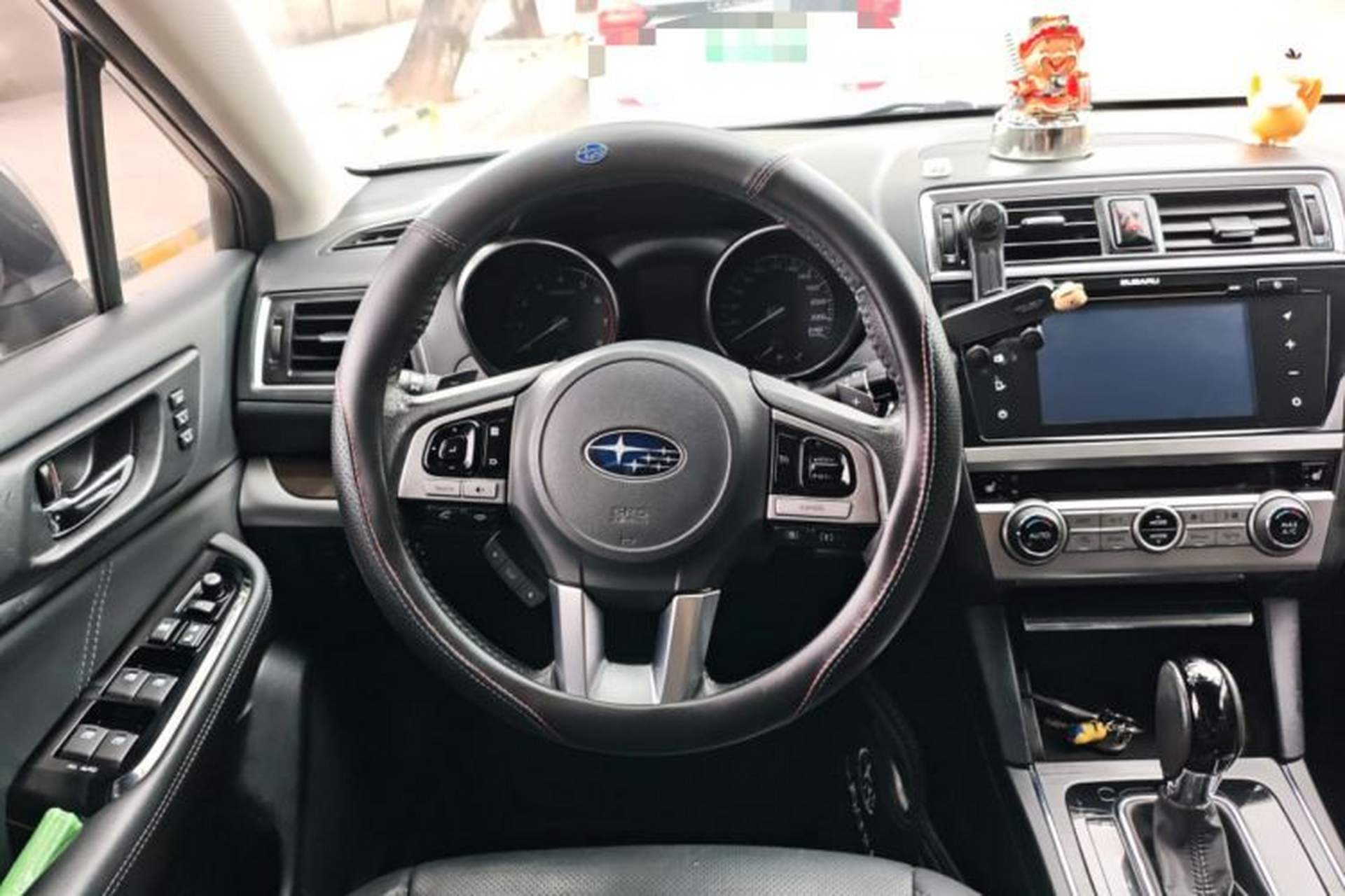 Used Subaru Outback 2015 2.5i Luxury Navigation Edition Steering Wheel