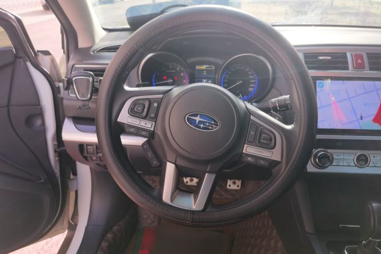 Used Subaru Outback 2015 2.0DIT Prestige Edition Steering Wheel