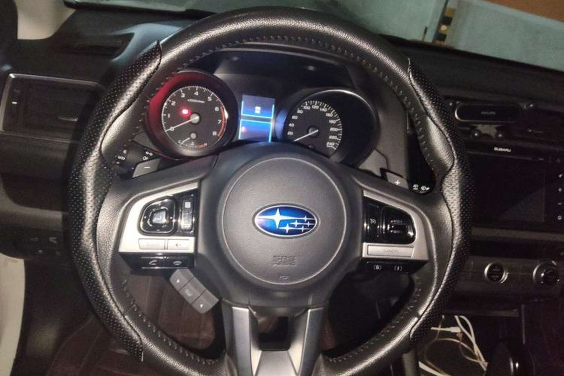 Used Subaru Outback 2015 2.5i Luxury Navigation Edition Steering Wheel