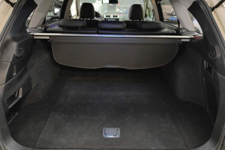 Used Subaru Outback 2015 2.5i Classic Edition Trunk