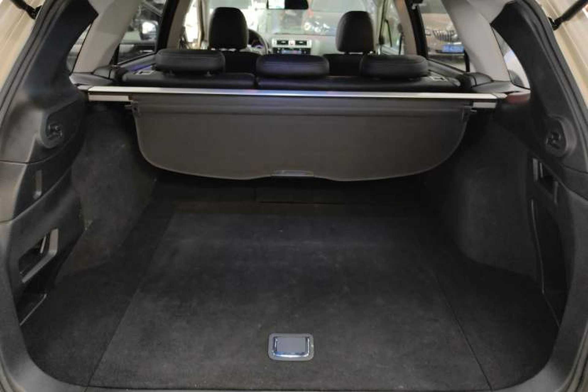 Used Subaru Outback 2015 2.5i Classic Edition Trunk