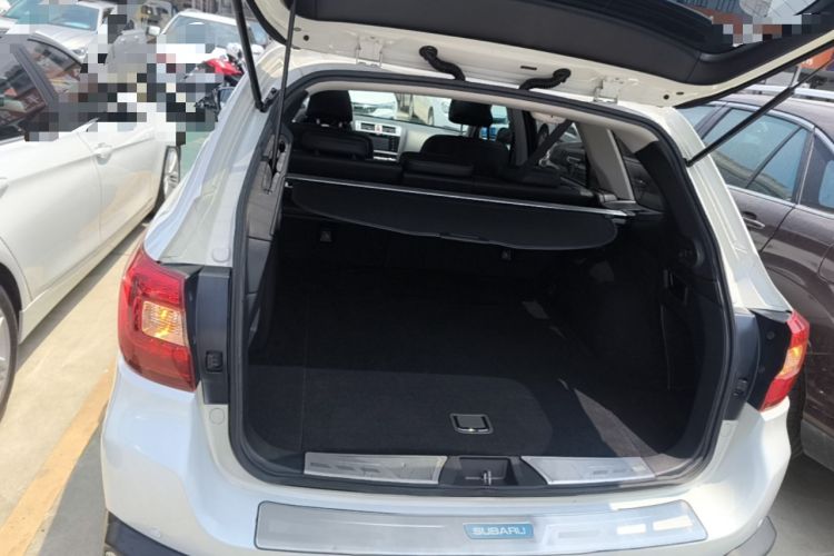 Used Subaru Outback 2015 2.5i Sport Navigation Edition Trunk
