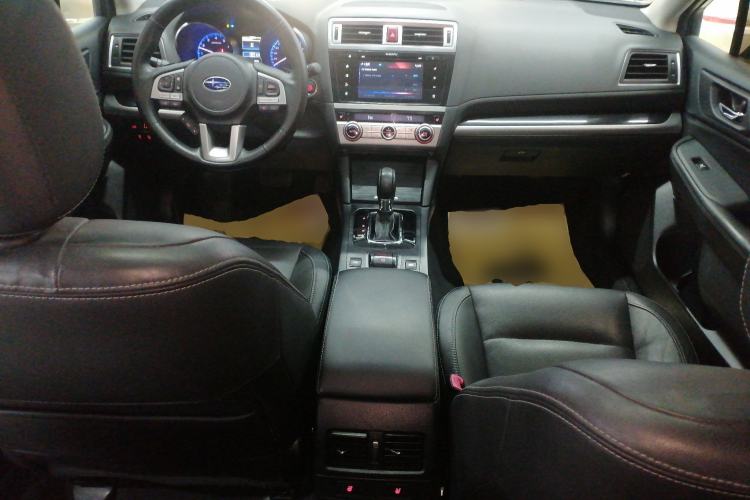 Used Subaru Outback 2015 2.5i Sport Navigation Edition Center Console