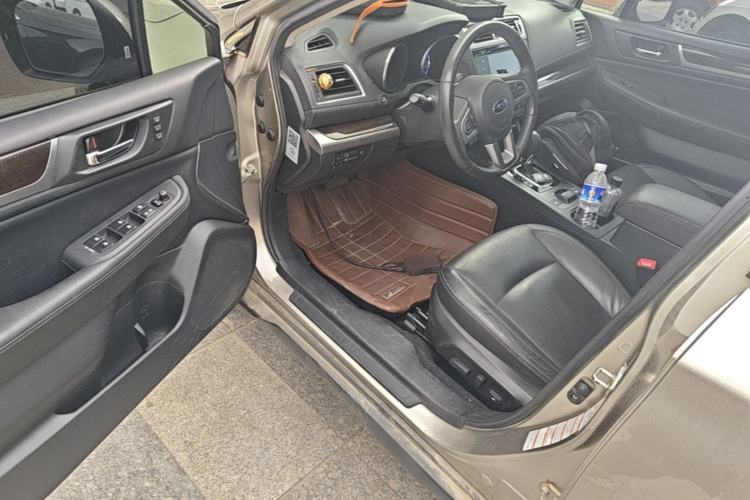 Used Subaru Outback 2015 2.5i Luxury Navigation Edition Driver Seat
